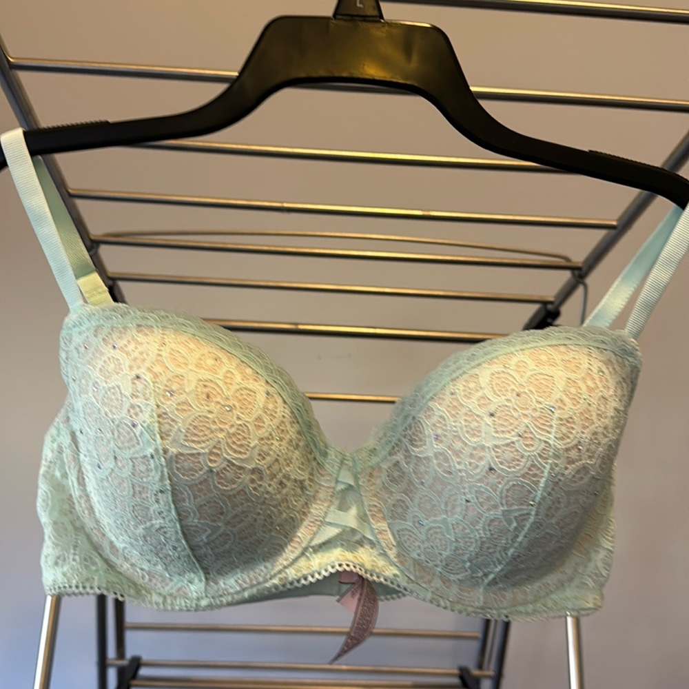 Victoria secret Demi Bra